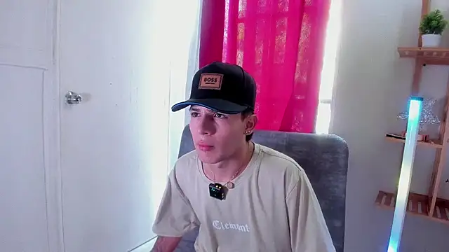 latiin boy21 online show from 21, 11, 2025