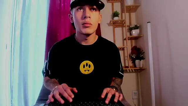 latiin boy21 online show from 10, 11, 2025