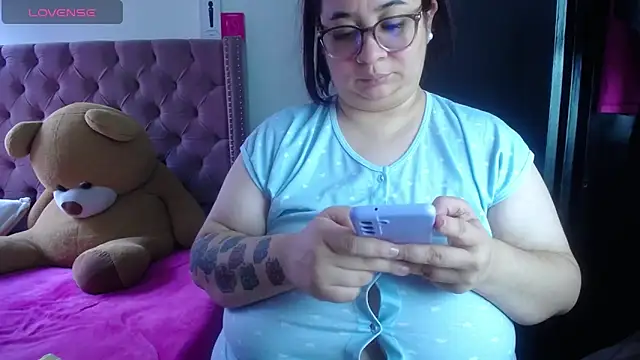Snapshot of kattybbwbigboobs_ chatting on 17, 6, 2026 kattybbwbigboobs online show from 17, 6, 2026