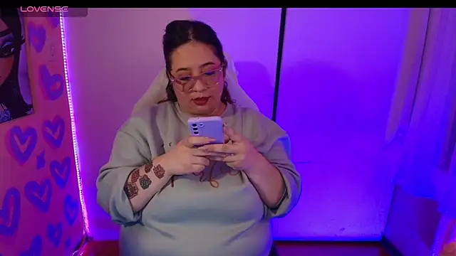 Snapshot of kattybbwbigboobs_ chatting on 27, 3, 2026 kattybbwbigboobs online show from 27, 3, 2026