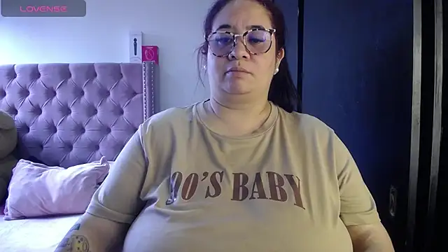 Snapshot of kattybbwbigboobs_ chatting on 5, 6, 2026 kattybbwbigboobs online show from 5, 6, 2026