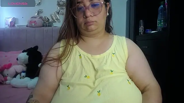 Snapshot of kattybbwbigboobs_ chatting on 19, 4, 2026 kattybbwbigboobs online show from 19, 4, 2026