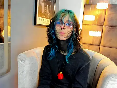 luxiel  online show from 31, 3, 2026