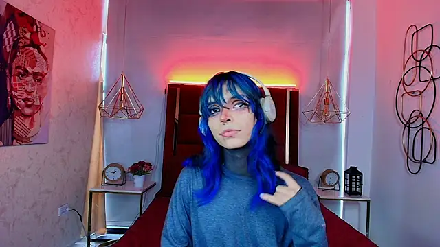 Snapshot of luxiel_ chatting on 28, 5, 2026 luxiel online show from 28, 5, 2026