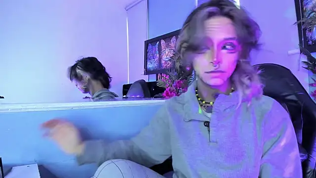 luxiel  online show from 25, 11, 2025