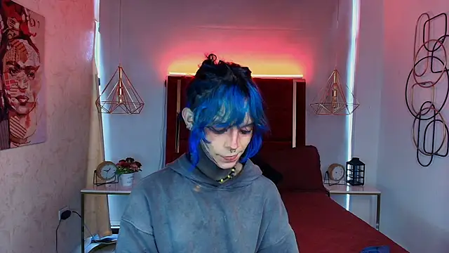 Snapshot of luxiel_ chatting on 26, 5, 2026 luxiel online show from 26, 5, 2026
