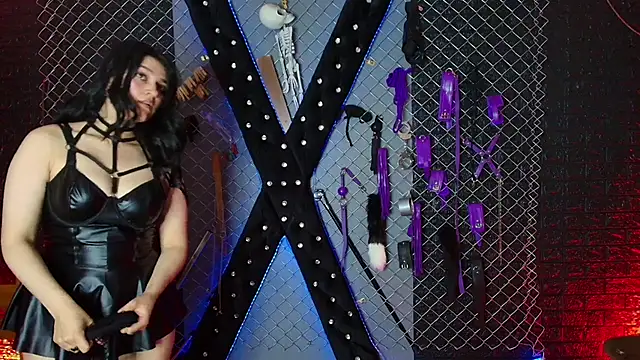 Snapshot of Mistress_Luxxy_bdsm chatting on 28, 11, 2025 Mistress Luxxy bdsm online show from 28, 11, 2025