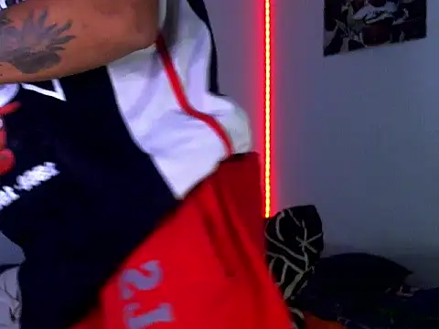 Snapshot of Arthur_1126 chatting on 25, 11, 2025 Arthur 1126 online show from 25, 11, 2025