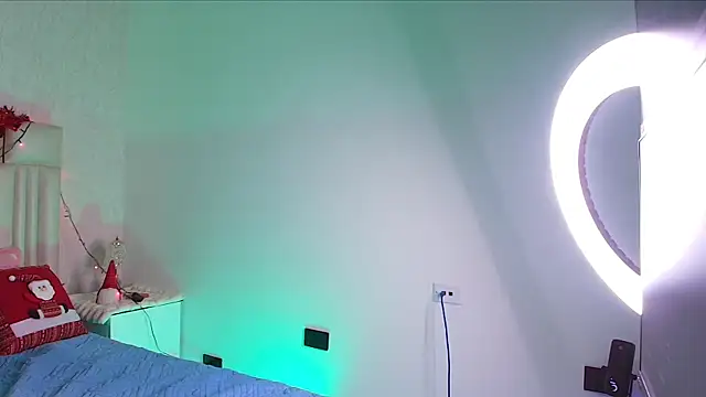 alanarose18 online show from 1, 12, 2025