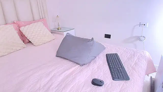 alanarose18 online show from 14, 5, 2026