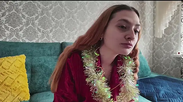 Snapshot of SweetLiaison chatting on 16, 12, 2025 SweetLiaison online show from 16, 12, 2025