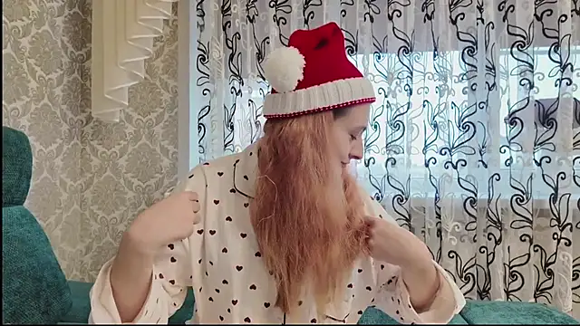 Snapshot of SweetLiaison chatting on 3, 12, 2025 SweetLiaison online show from 3, 12, 2025