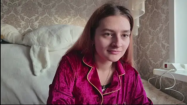 Snapshot of SweetLiaison chatting on 19, 11, 2025 SweetLiaison online show from 19, 11, 2025