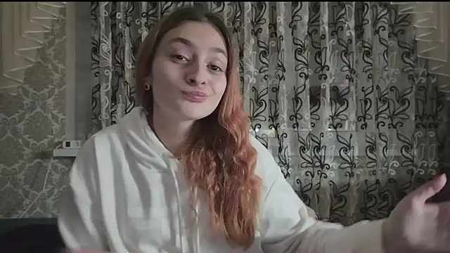 Snapshot of SweetLiaison chatting on 20, 12, 2025 SweetLiaison online show from 20, 12, 2025