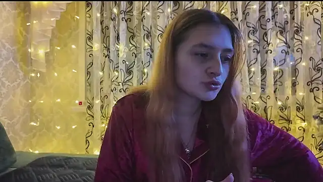 Snapshot of SweetLiaison chatting on 10, 1, 2026 SweetLiaison online show from 10, 1, 2026