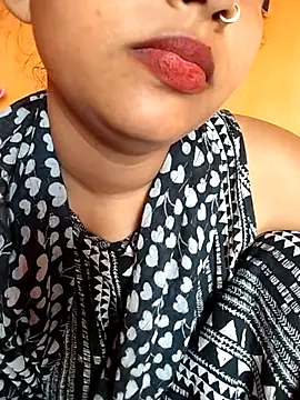 Sexy Divya   online show from 26, 6, 2026