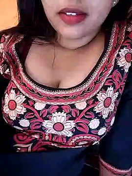 Sexy Divya   online show from 5, 6, 2026