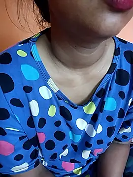 Sexy Divya   online show from 16, 6, 2026