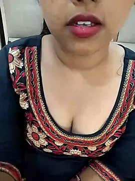 Sexy Divya   online show from 11, 5, 2026