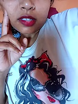 Sexy Divya   online show from 18, 6, 2026