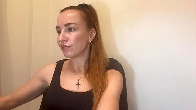 Nyxelia  online show from 4, 12, 2025