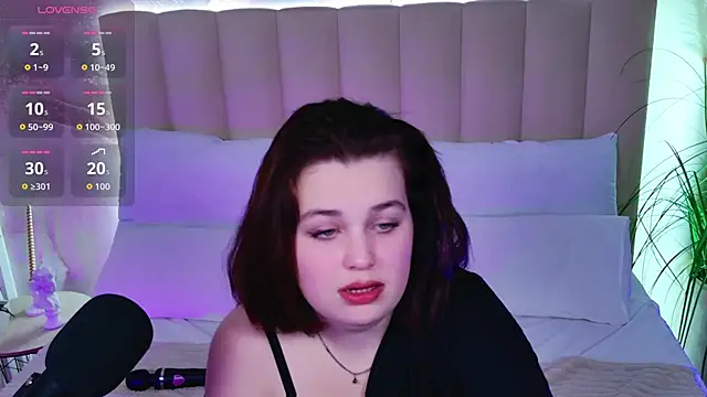 Rebecca  Moon online show from 25, 11, 2025