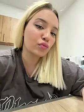 KilianaNoir online show from 9, 3, 2026