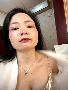 Yaoyaomm online show from 9, 11, 2025