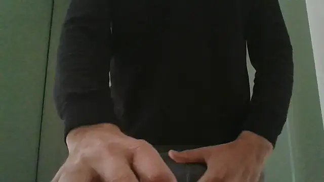 Snapshot of CuteDaddy92 chatting on 10, 2, 2026 CuteDaddy92 online show from 10, 2, 2026