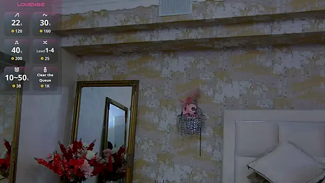 NicoleSmyth online show from 19, 11, 2025