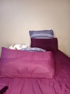 Emmylove-xr25 online show from 25, 2, 2026