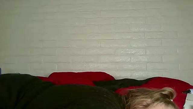 nikkibae33 online show from 8, 3, 2026