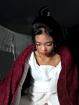 Lynly k2 online show from 22, 12, 2025