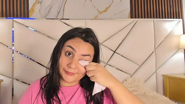 Sweet Yuna online show from 19, 11, 2025