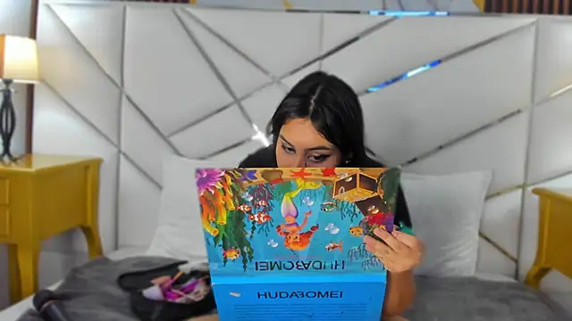 Sweet Yuna online show from 30, 11, 2025