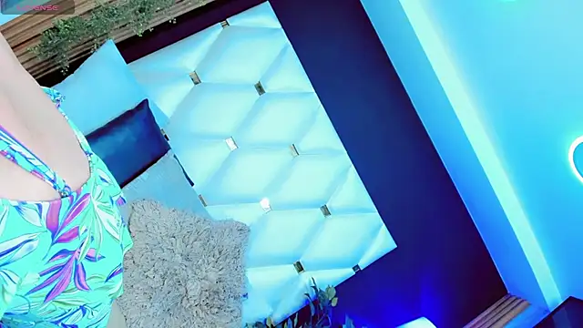 AnnaRouseQueen online show from 19, 3, 2026