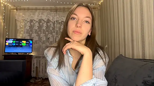 CarliBatas online show from 21, 11, 2025