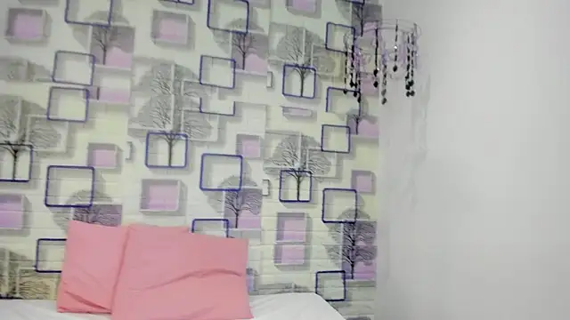 Snapshot of meredith_jones chatting on 8, 7, 2026 meredith jones online show from 8, 7, 2026