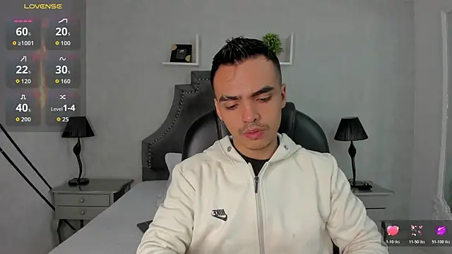 NicoKingg  online show from 3, 12, 2025