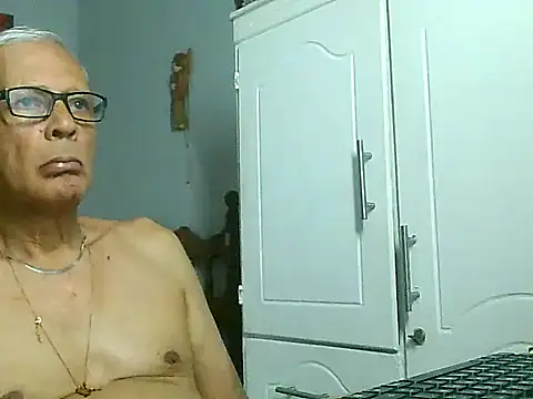 dirtysluttyfist online show from 12, 11, 2025