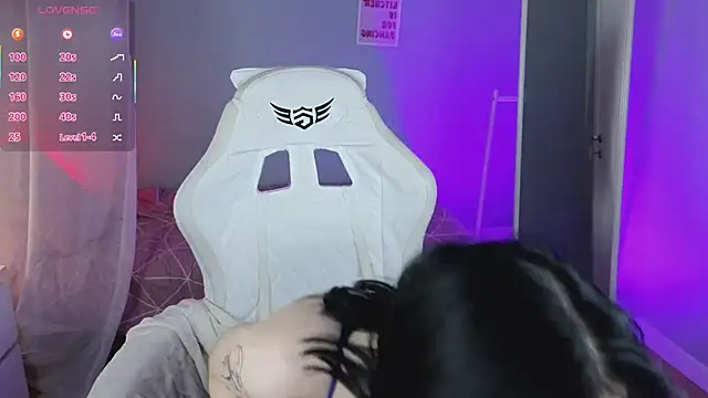 ScarletHarley online show from 23, 4, 2026