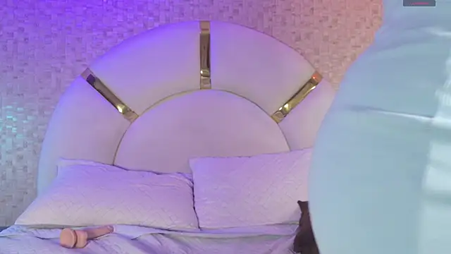 aria sm online show from 24, 11, 2025