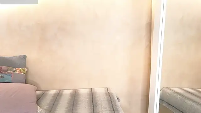 BellaRooux online show from 14, 1, 2026