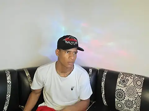 JUANBIGCOCK21CM online show from 28, 4, 2026