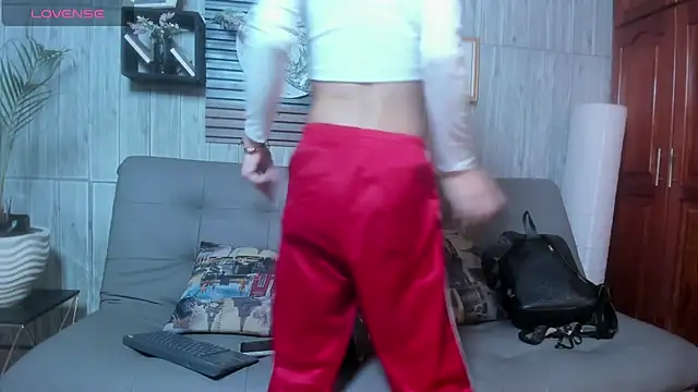 Melany 27 online show from 17, 12, 2025