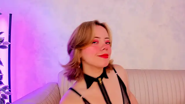 AnnaTylor online show from 17, 1, 2026