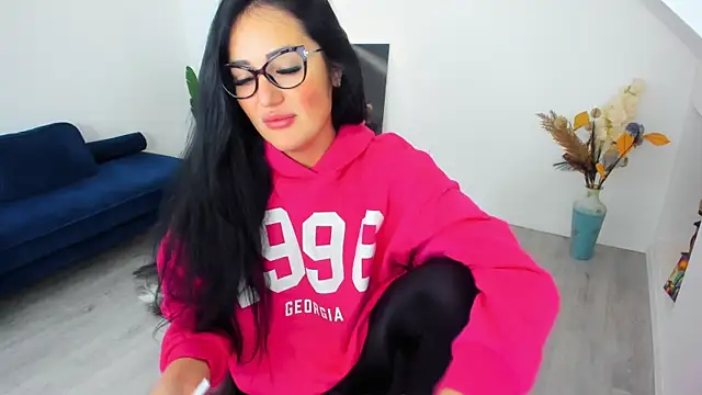 AnyaEvy online show from 10, 4, 2026