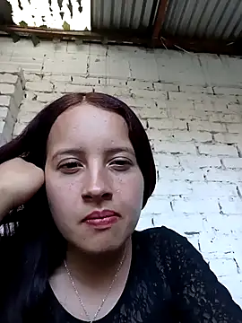 Chloe 2-4 online show from 8, 11, 2025