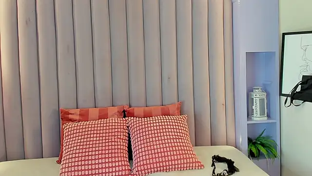 NicoletCherry   online show from 7, 1, 2026