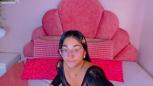 NicoletCherry   online show from 12, 1, 2026